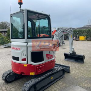 TAKEUCHI TB325R  (DEMO)
