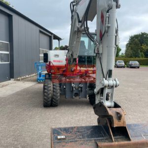 TAKEUCHI TB295W
