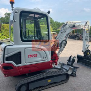 TAKEUCHI TB225 (DEMO)