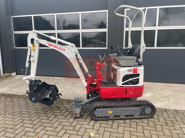 TAKEUCHI TB210R