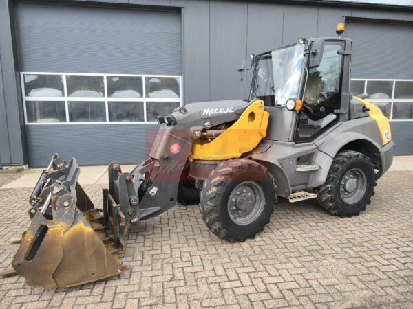 MECALAC AS700